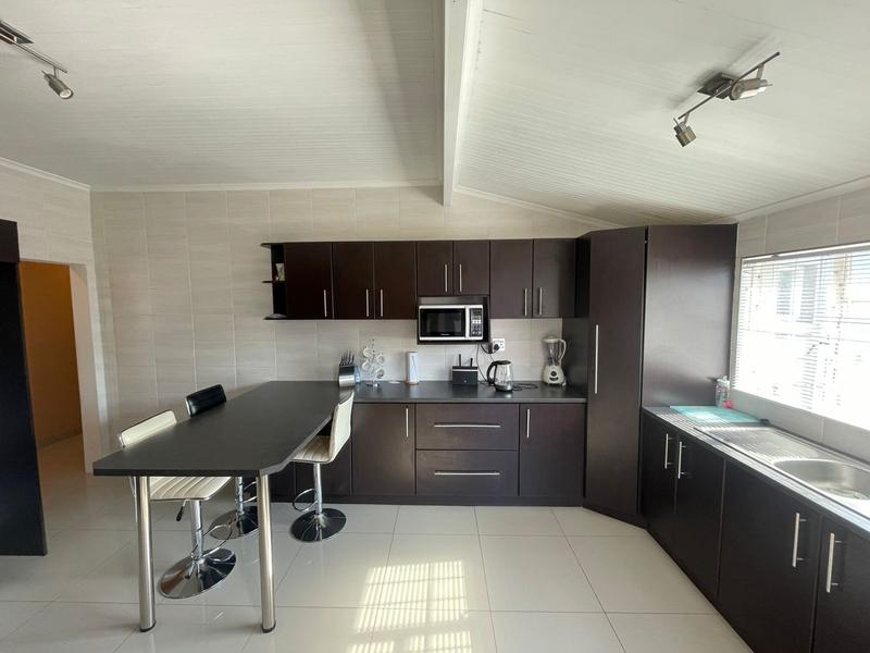 4 Bedroom Property for Sale in Newton Park Eastern Cape
